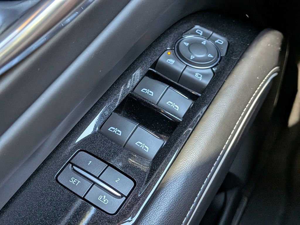 Used 2022 Cadillac Escalade ESV Sport Platinum w/ Heavy-Duty Trailer Package image 31