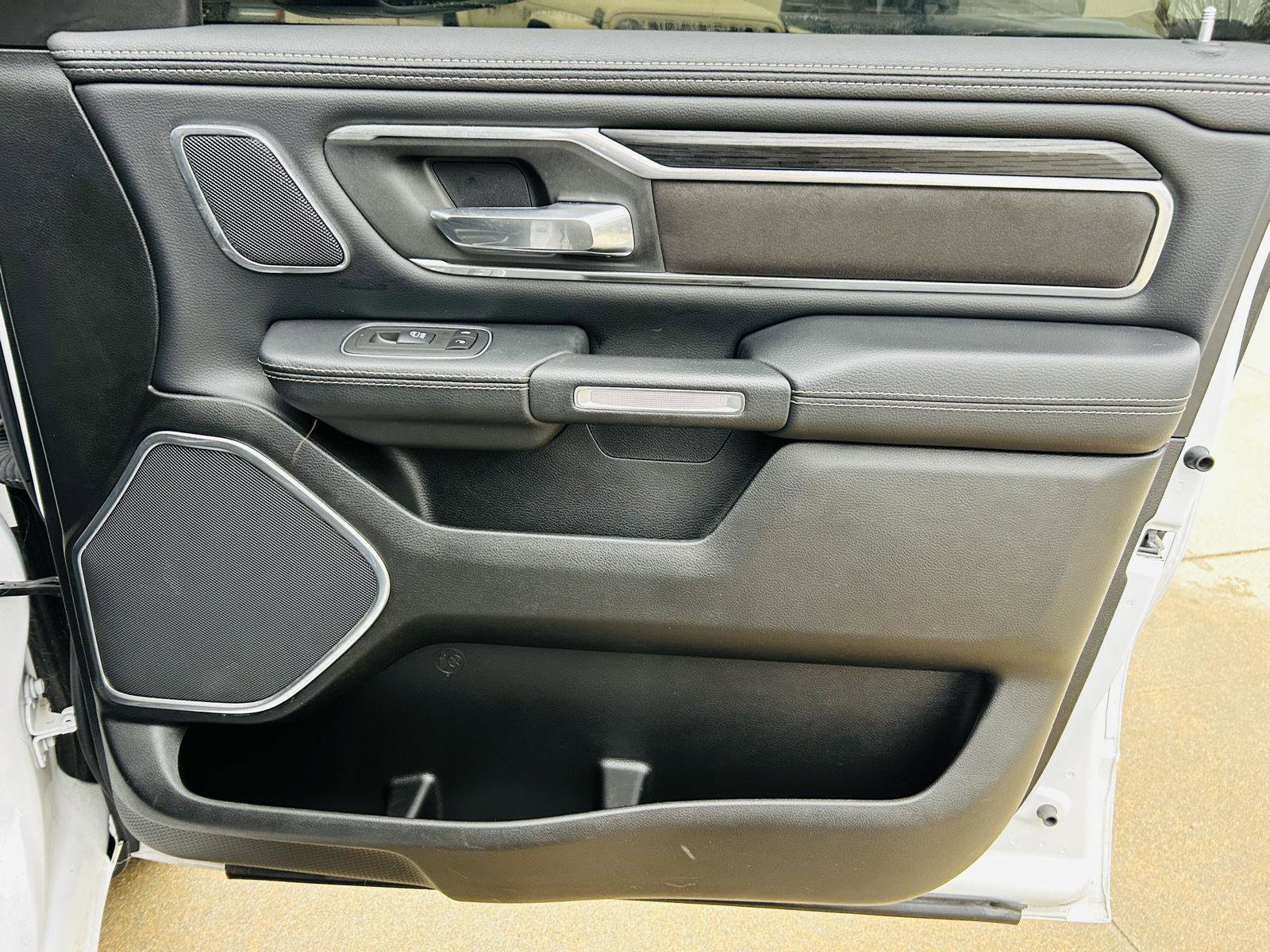 Used 2023 RAM 1500 Laramie image 33