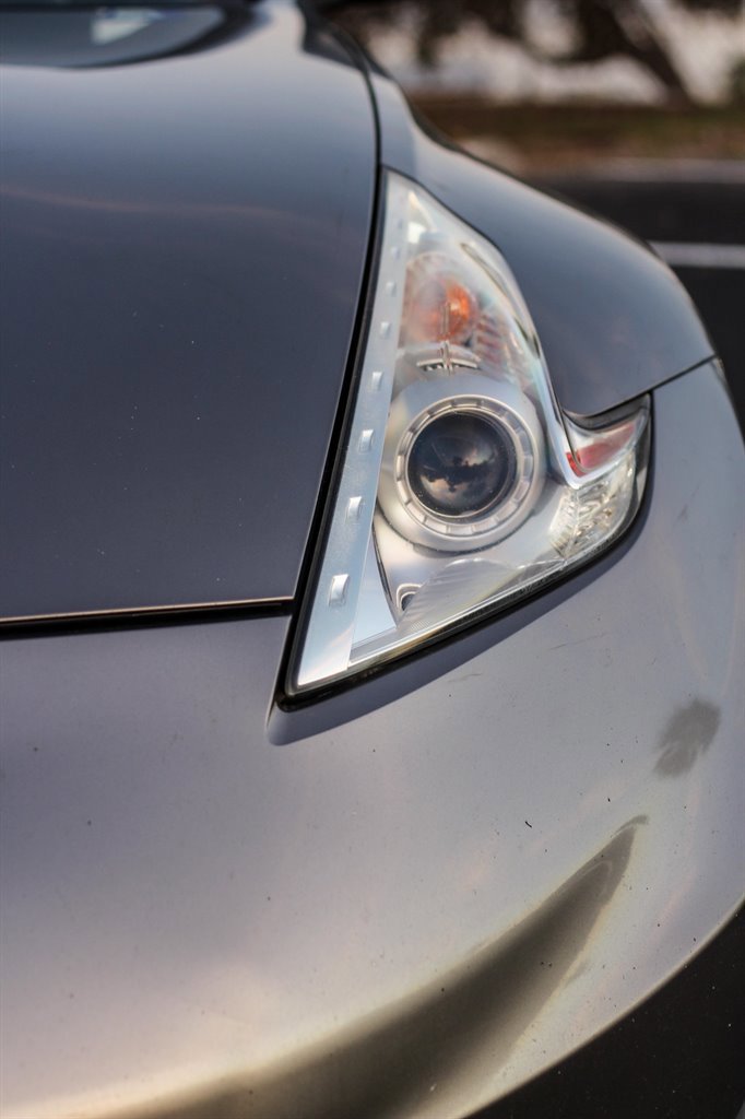 Used 2010 Nissan 370Z NISMO RWD image 9