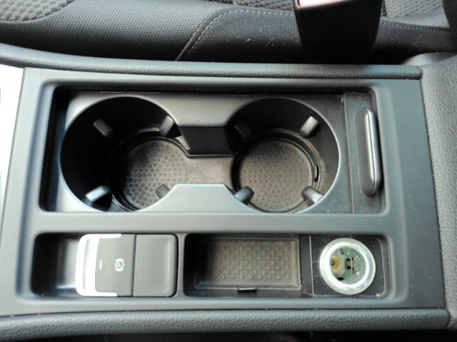 Used 2019 Volkswagen e-Golf SE w/ Driver Assistance Package FWD image 48