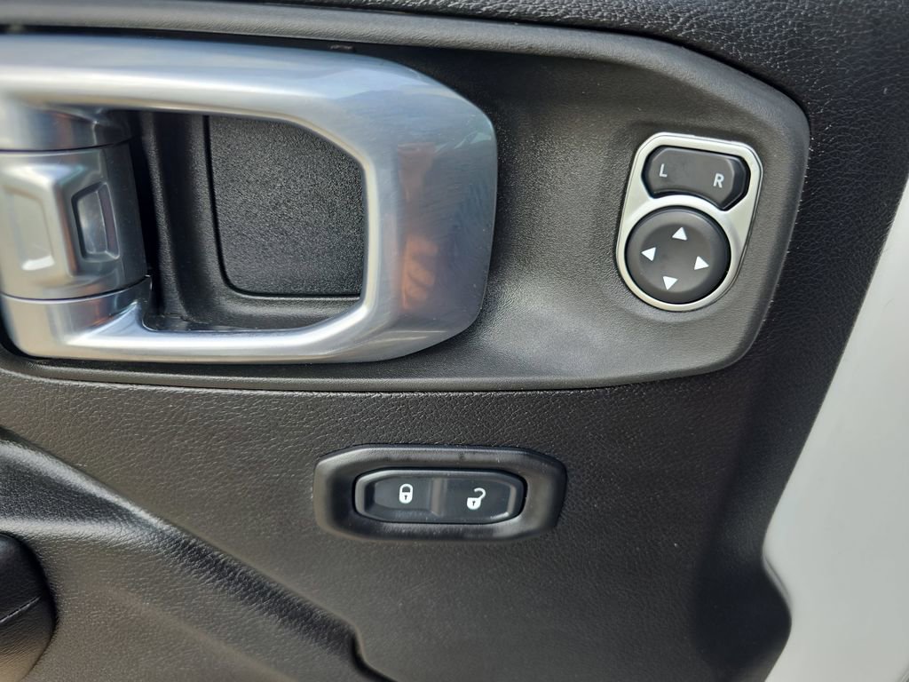 Used 2021 Jeep Wrangler Unlimited Sport AWD/4WD image 28