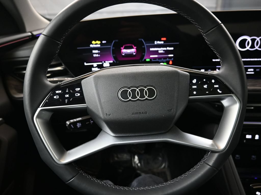 Used 2025 Audi Q5 Premium Plus w/ Premium Plus AWD/4WD image 24