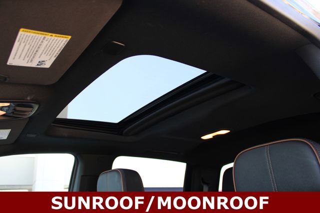 Used 2024 GMC Canyon AT4 w/ AT4 Premium Package image 8