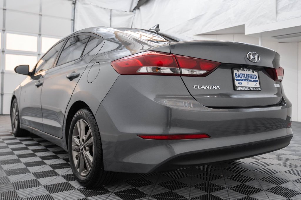 Used 2018 Hyundai Elantra SEL FWD image 7