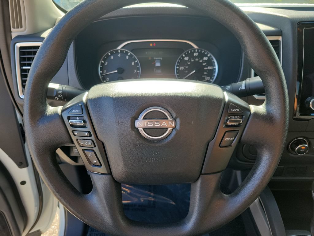 Certified 2024 Nissan Frontier SV RWD image 18