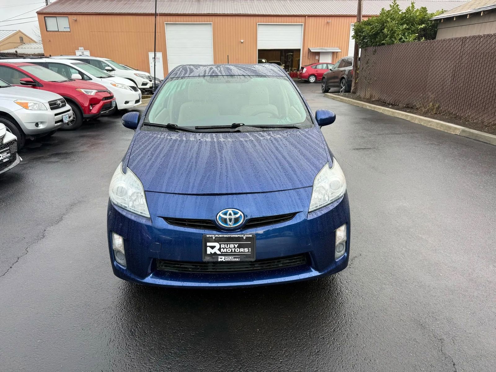Used 2011 Toyota Prius Two FWD image 2