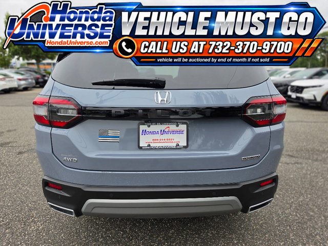 Certified 2025 Honda Pilot Touring image 5