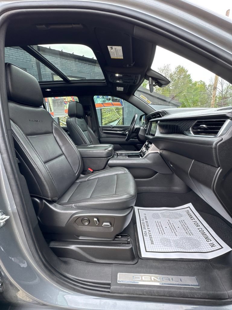 Used 2022 GMC Yukon Denali AWD/4WD image 5