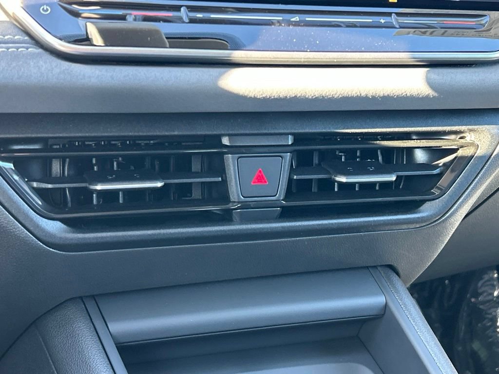 New 2026 Volkswagen Tiguan SE FWD image 35