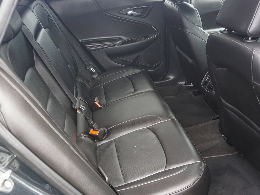 Used 2018 Chevrolet Malibu Premier w/ Premier Sun and Wheel Package FWD image 13