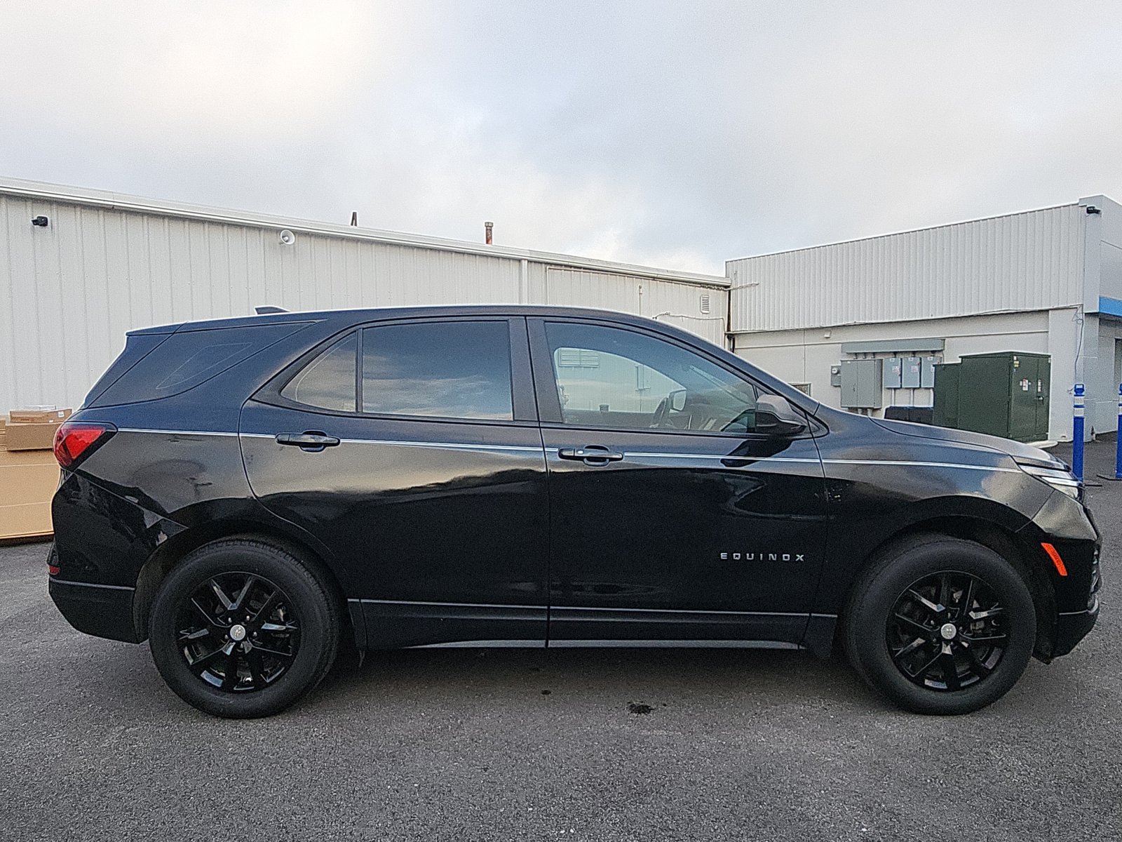 Used 2024 Chevrolet Equinox LS w/ Driver Confidence II Package FWD image 6