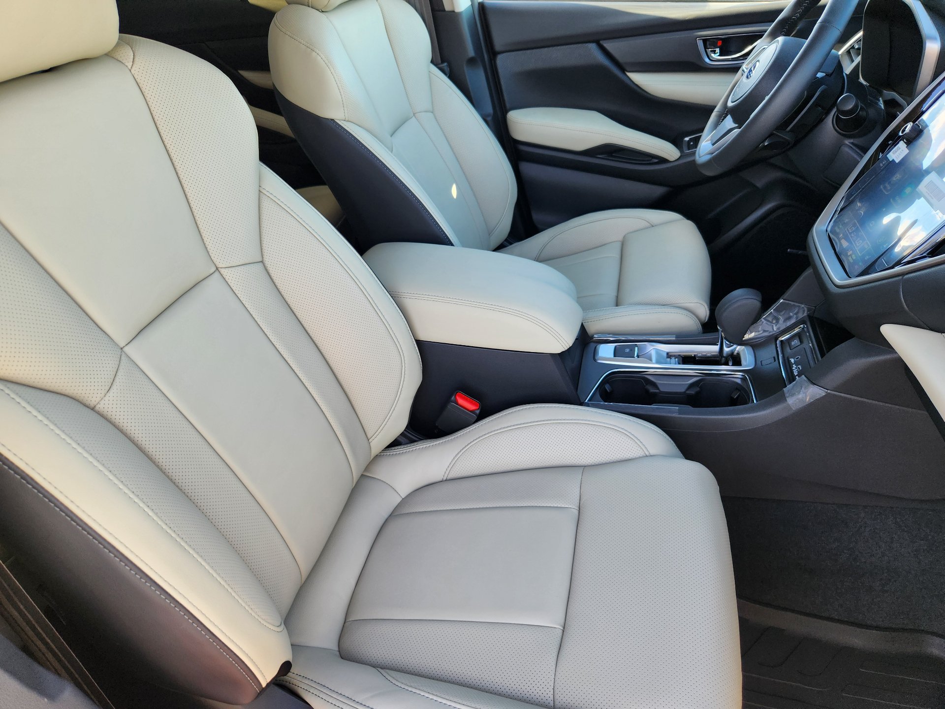 New 2026 Subaru Ascent Limited AWD/4WD image 10
