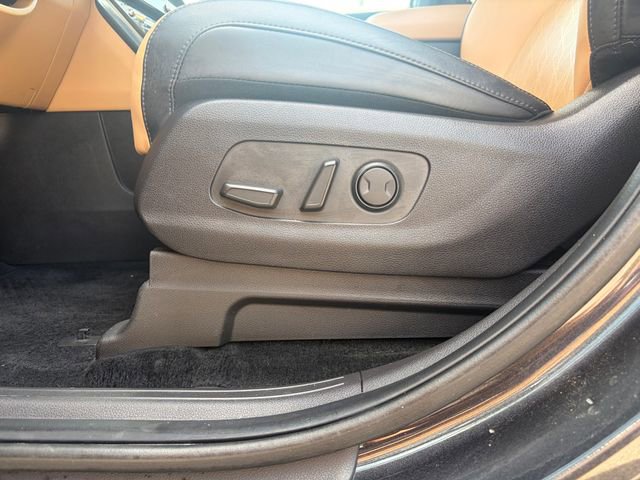 Used 2024 Kia Carnival EX FWD video 2