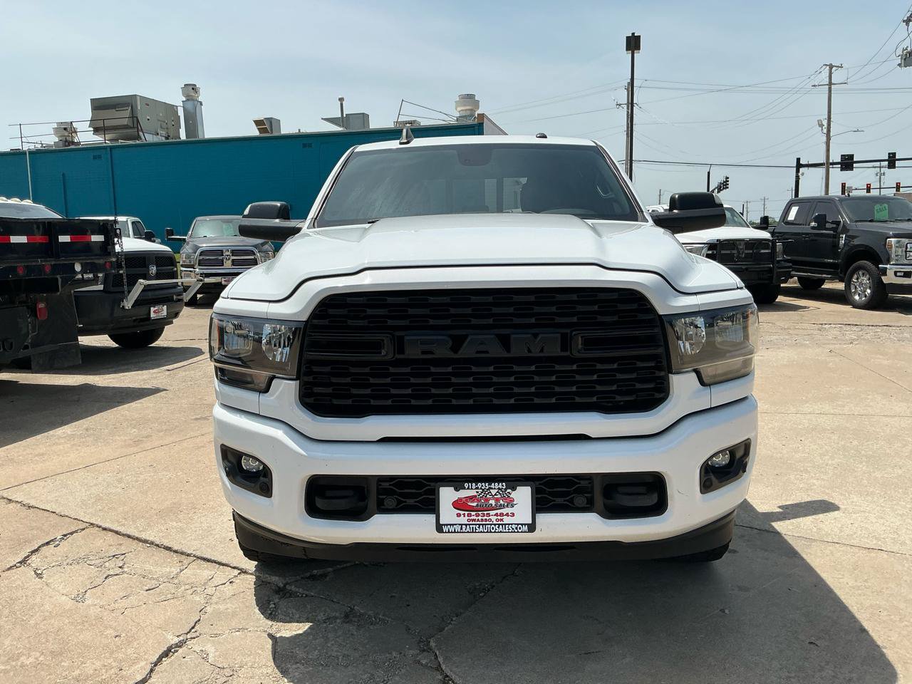 Used 2022 RAM 2500 Big Horn w/ Level C Equiment Group AWD/4WD image 3