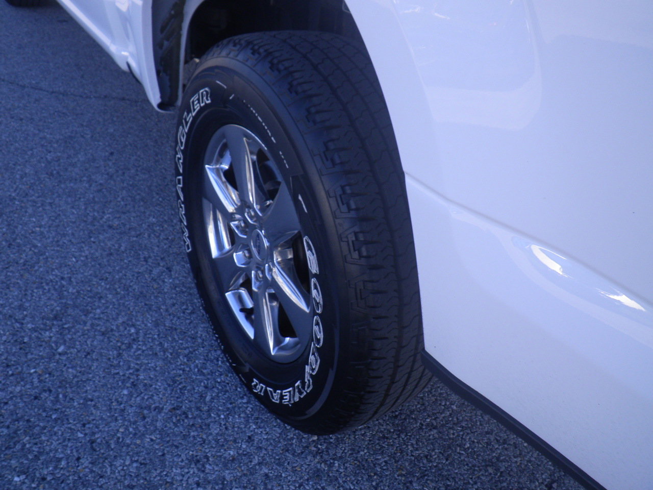 Used 2019 Ford F150 XLT w/ Equipment Group 302A Luxury image 13