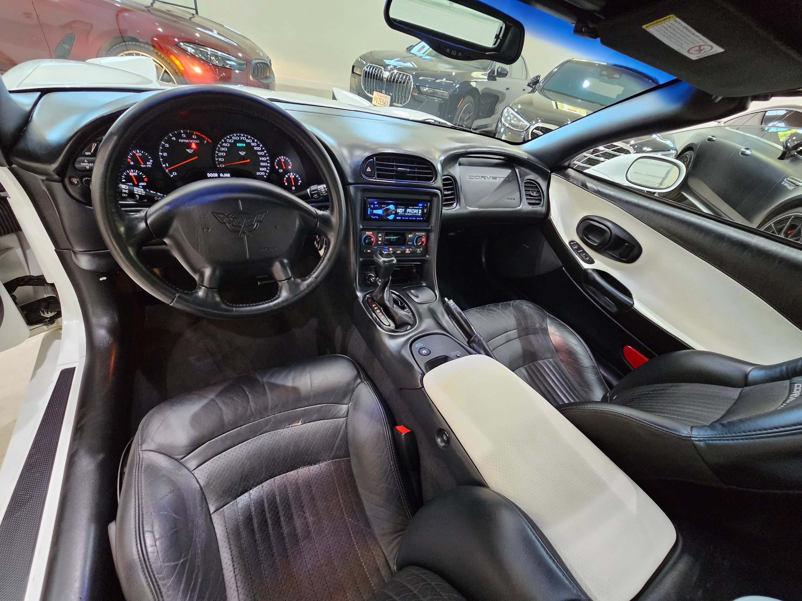 Used 2004 Chevrolet Corvette Convertible w/ Preferred Equipment Group RWD image 29