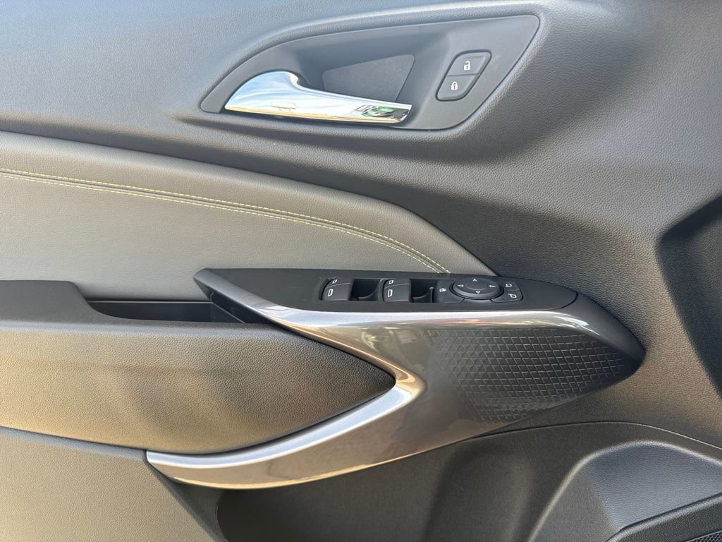 New 2026 Chevrolet Trax ACTIV w/ Sunroof Package image 20