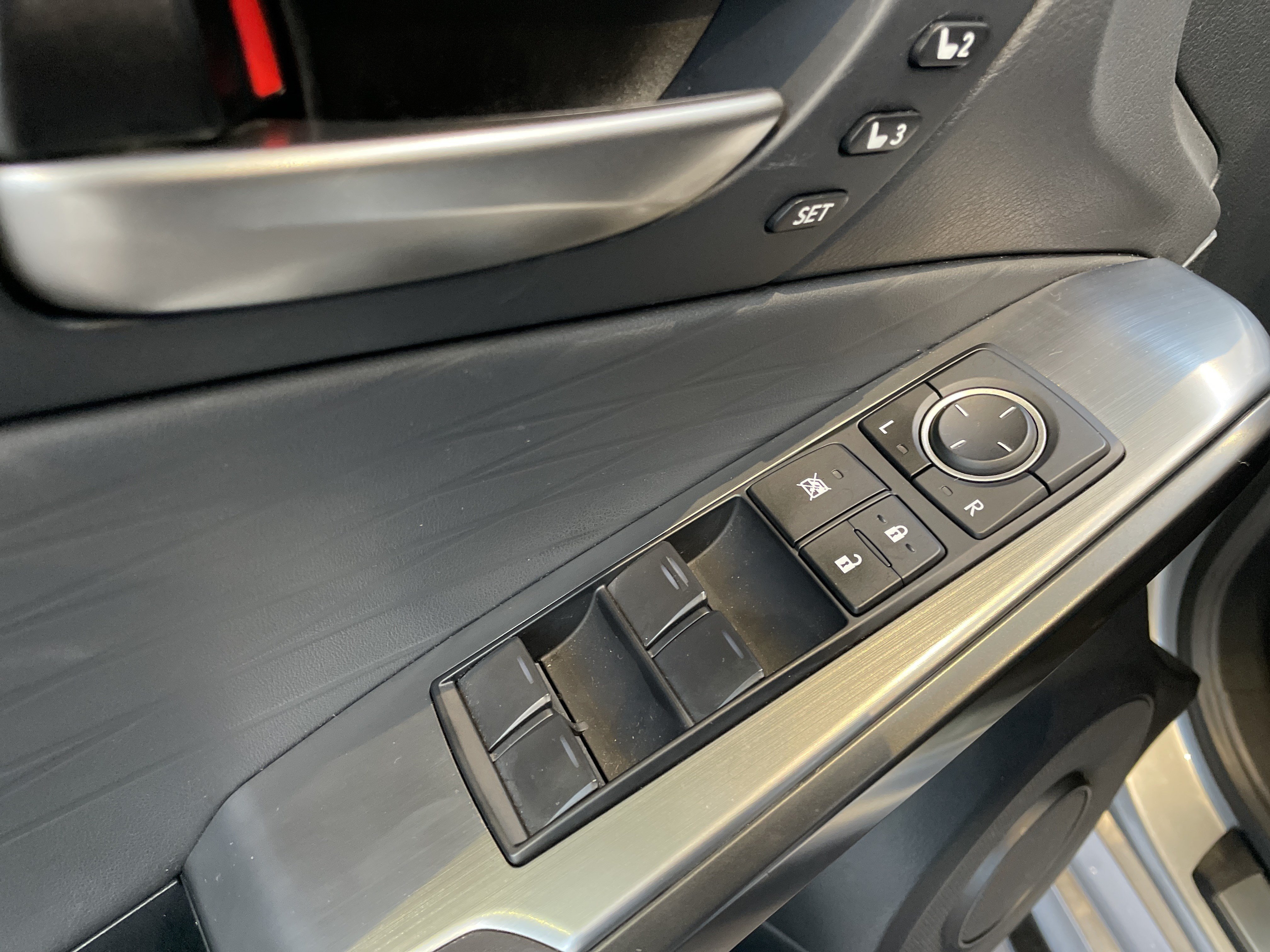 Used 2023 Lexus IS 500 w/ Accessory Package 2 RWD image 18