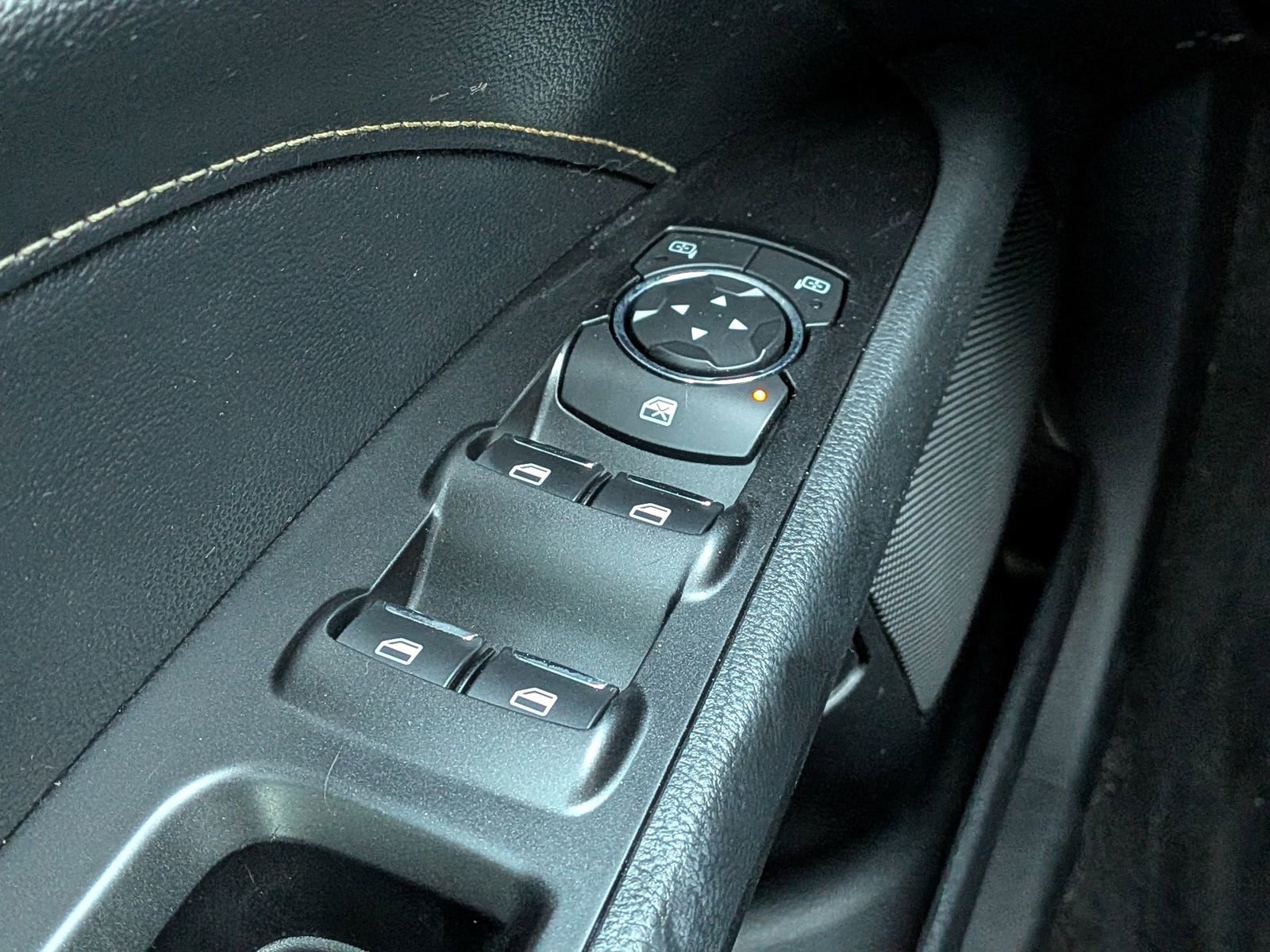 Used 2019 Ford Fusion Energi Titanium image 26