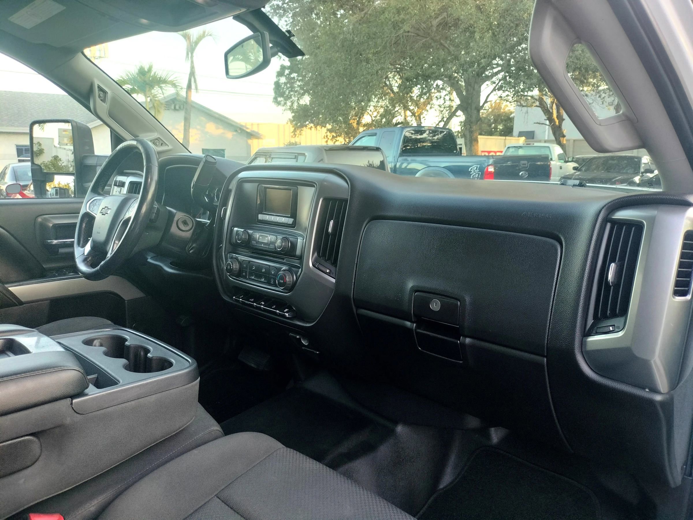 Used 2015 Chevrolet Silverado 2500 LT w/ Z71 Package, Off-Road AWD/4WD image 19