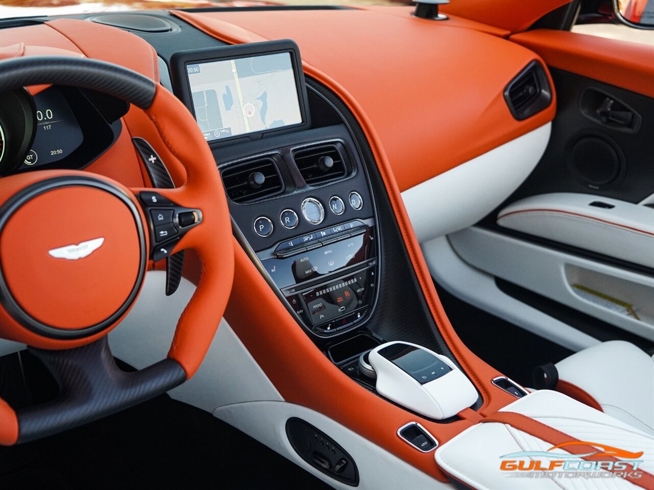 Used 2023 Aston Martin DBS Superleggera Volante RWD image 16