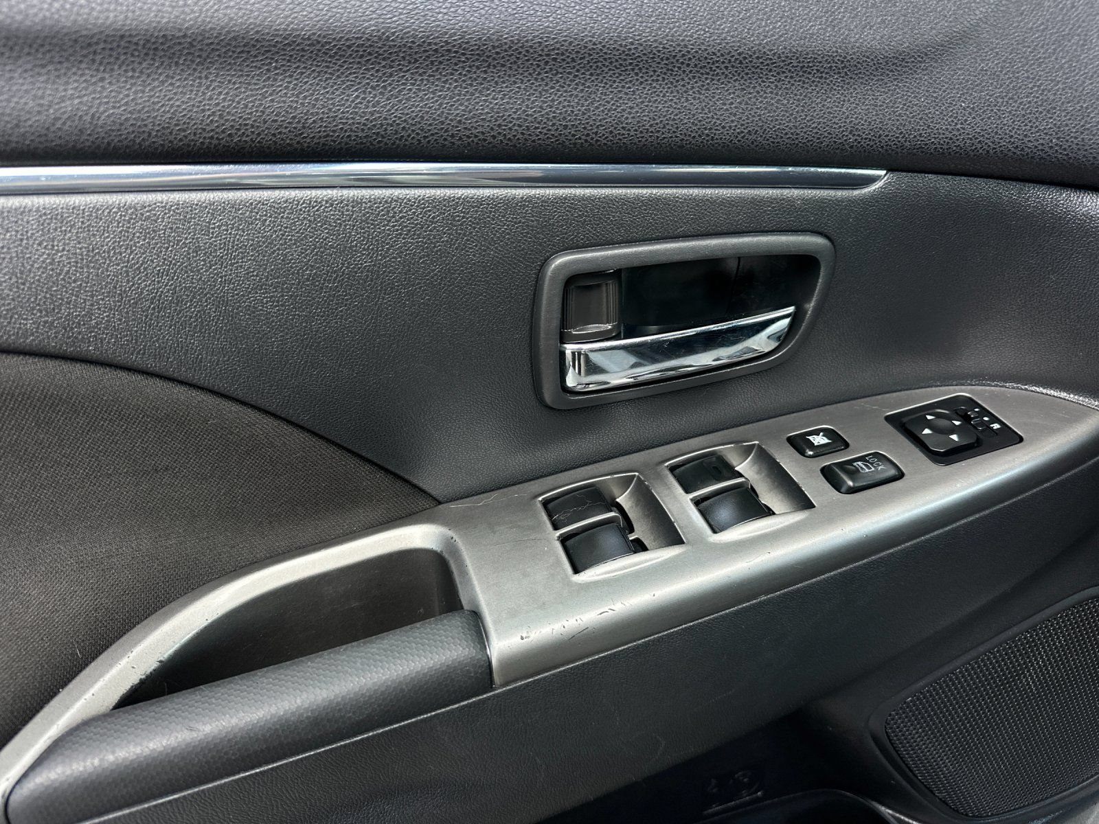Used 2019 Mitsubishi Outlander Sport ES AWD/4WD image 10