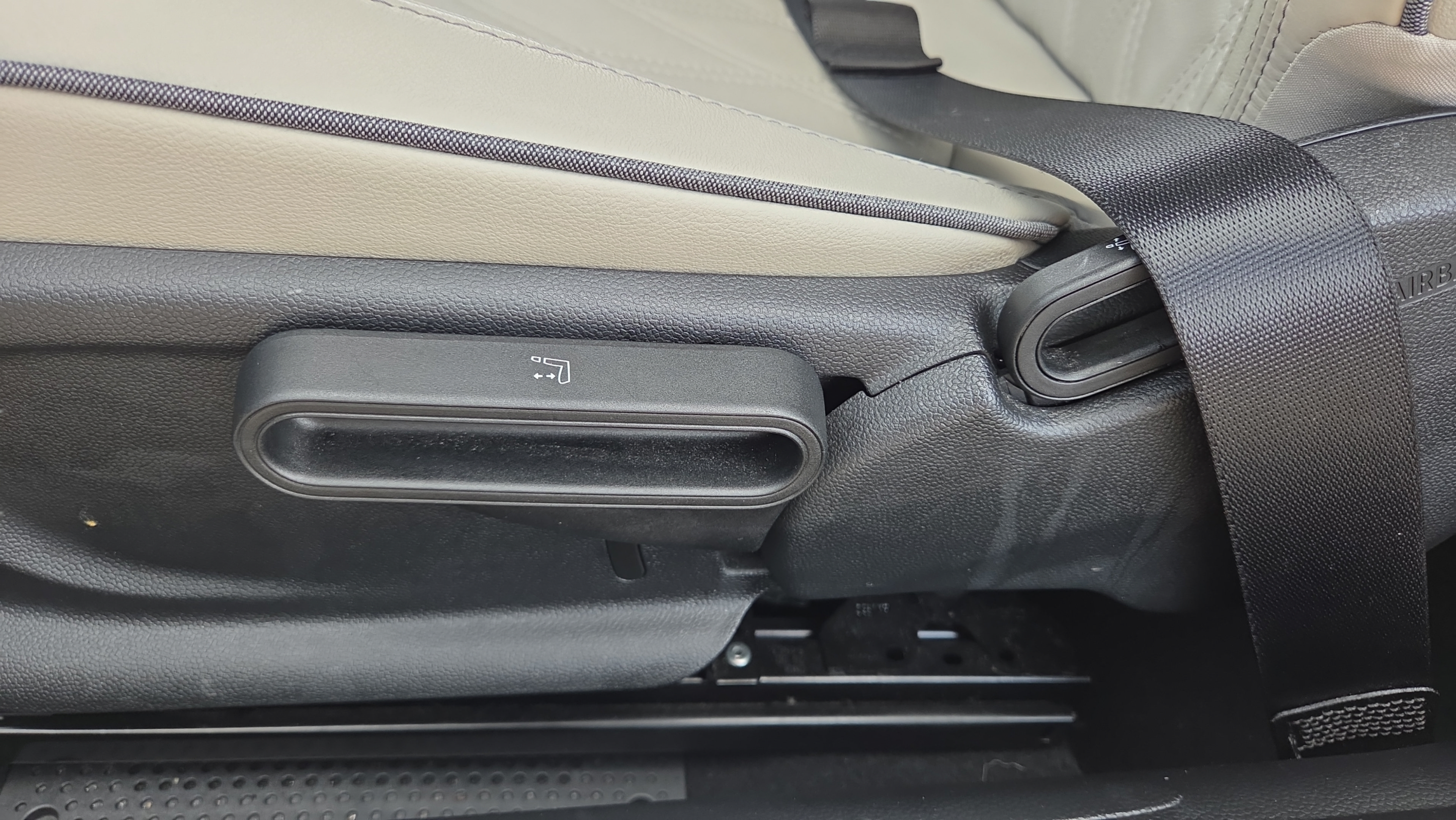 Used 2023 MINI Cooper S FWD image 11