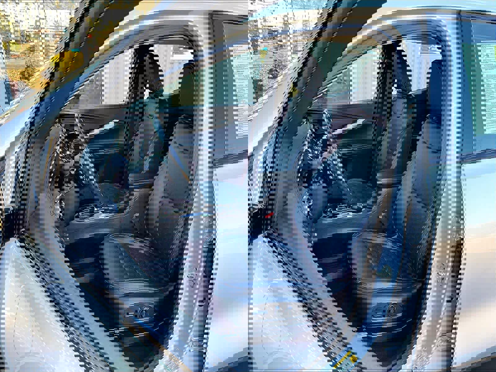 Certified 2023 Chevrolet Bolt EUV LT w/ Convenience Package image 10