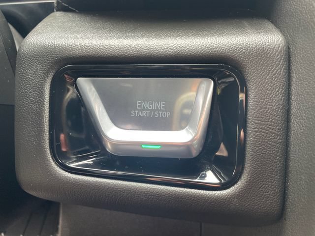 Certified 2025 GMC Yukon Denali AWD/4WD image 38