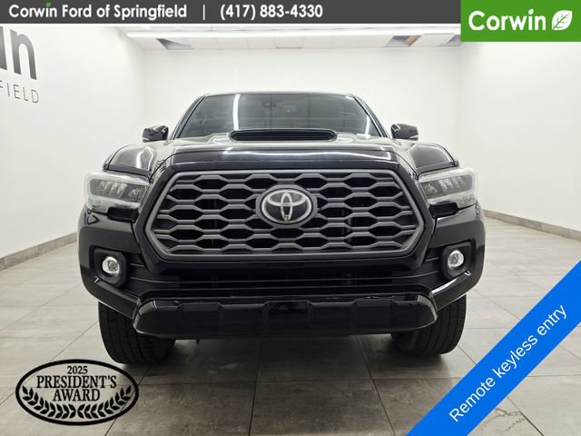 Used 2021 Toyota Tacoma TRD Sport w/ Technology Package RWD image 7