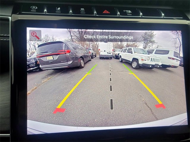 Used 2023 Jeep Grand Cherokee Limited image 35