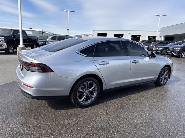 Used 2024 Honda Accord EX image 2