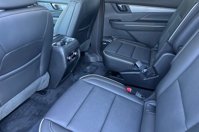 Used 2025 Buick Enclave Preferred image 14