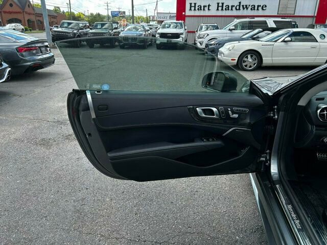 Used 2017 Mercedes-Benz SL 450 image 9