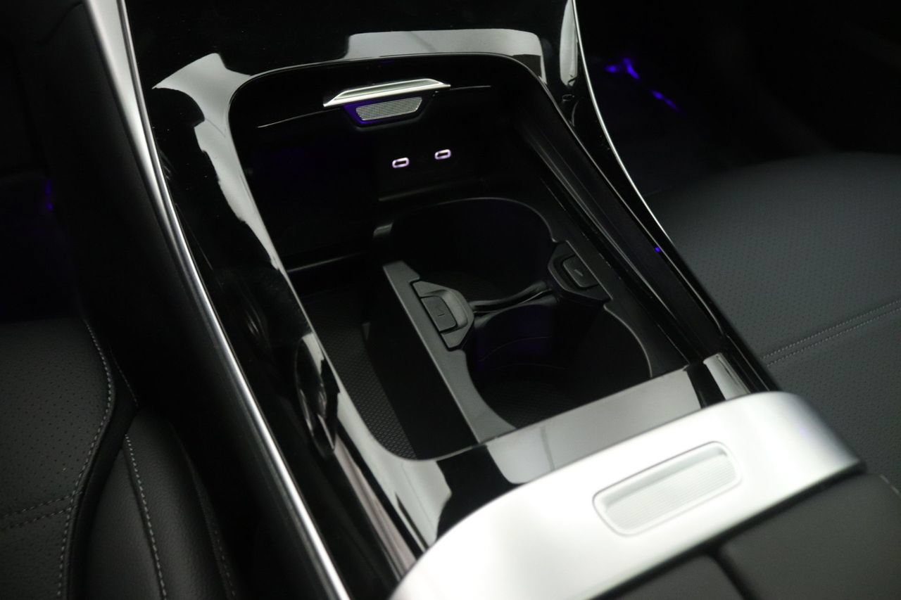 New 2026 Mercedes-Benz C 300 4MATIC Sedan image 6