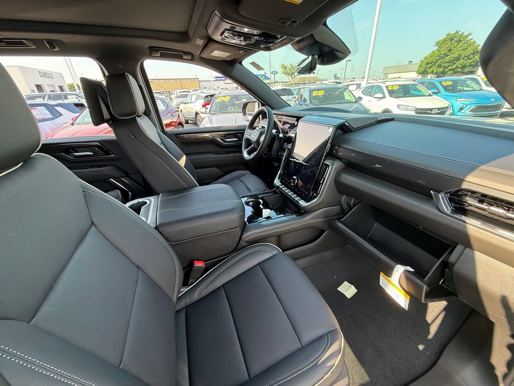 New 2026 GMC Yukon XL Elevation w/ Elevation Premium Package AWD/4WD image 15