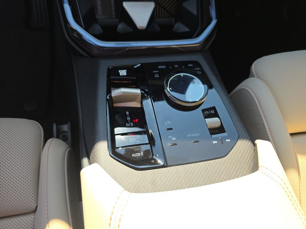 Used 2025 BMW X3 xDrive30i w/ Premium Package AWD/4WD image 16