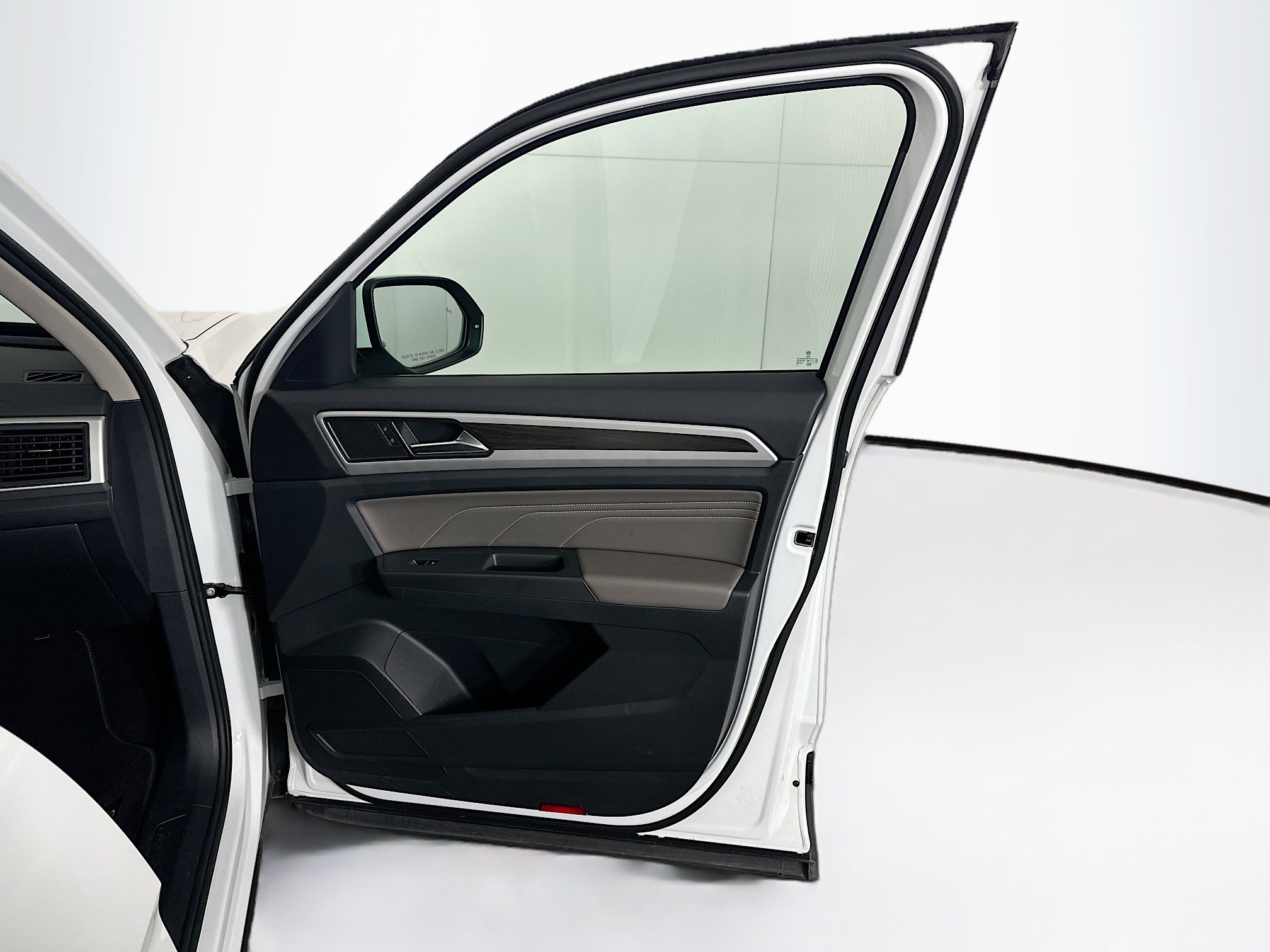 Used 2023 Volkswagen Atlas SE FWD image 32