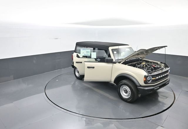 New 2025 Ford Bronco 4-Door image 34