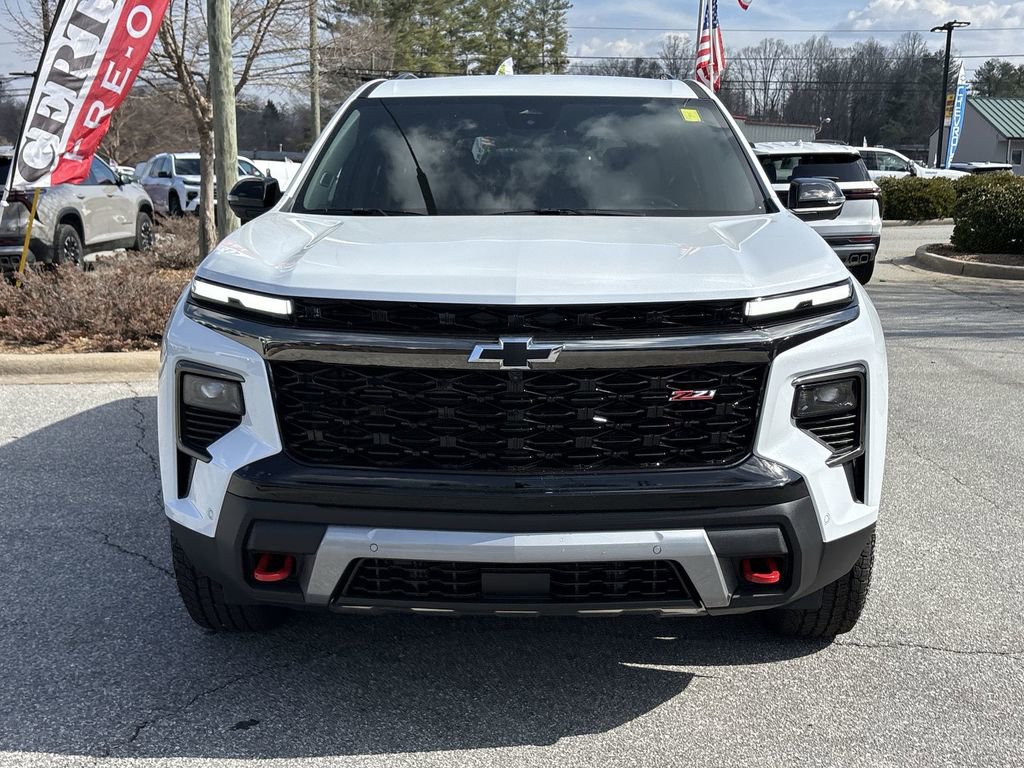 New 2026 Chevrolet Traverse Z71 w/ Enhanced Driving Package image 4