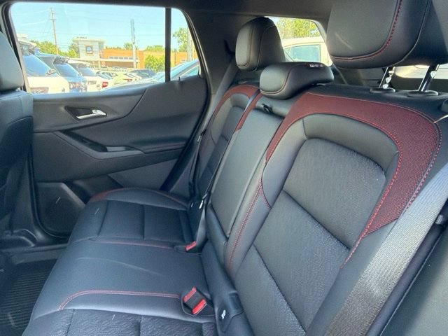 New 2027 Chevrolet Equinox RS w/ LPO, Floor Liner Package FWD image 16