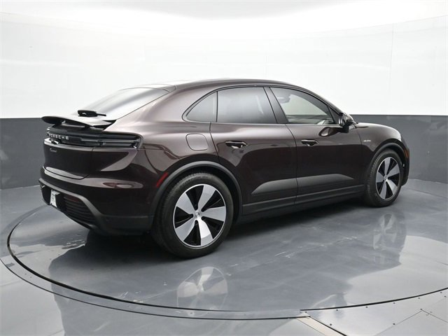 Used 2024 Porsche Macan 4 Electric image 22