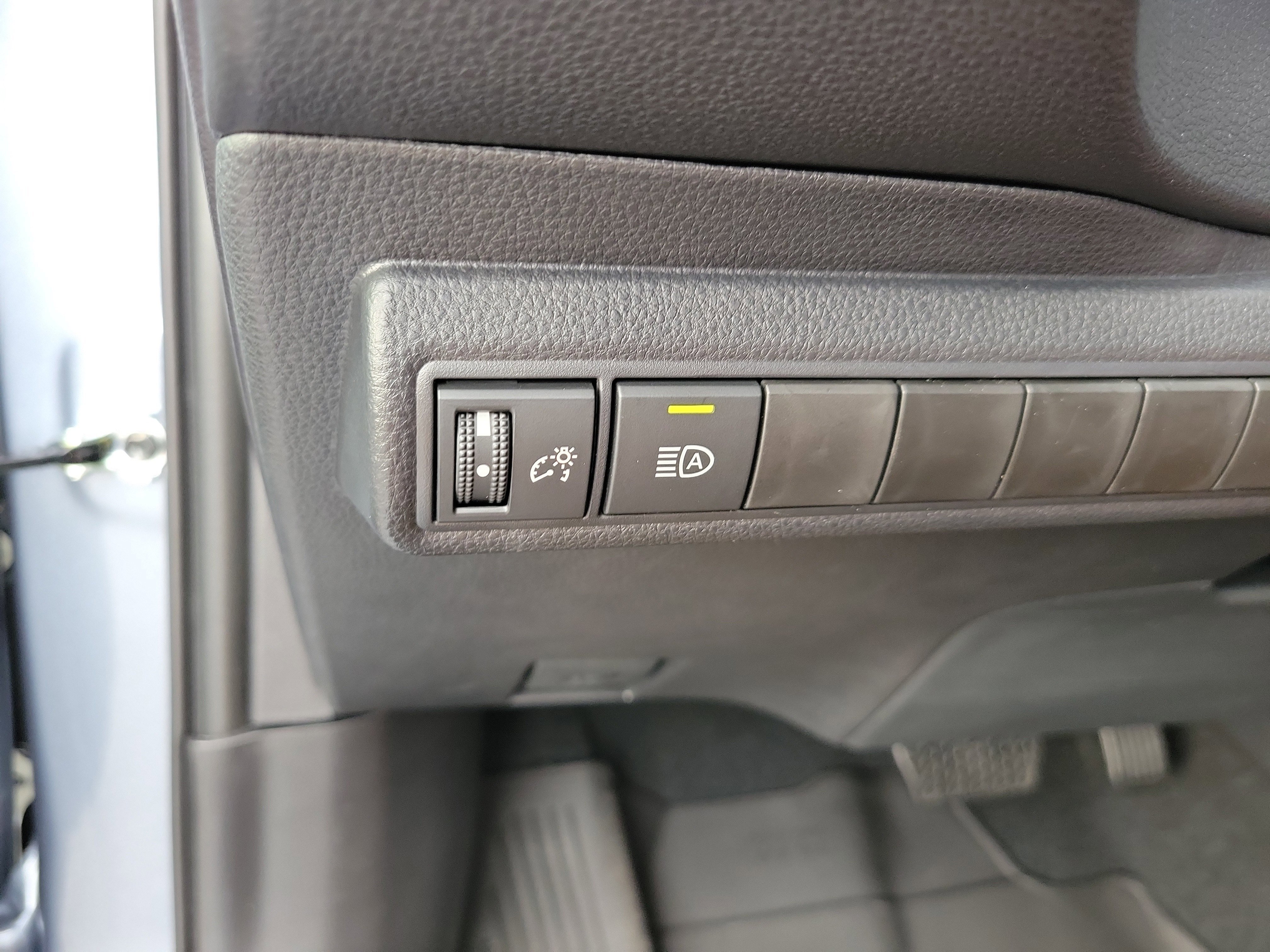 New 2026 Toyota Corolla LE image 29