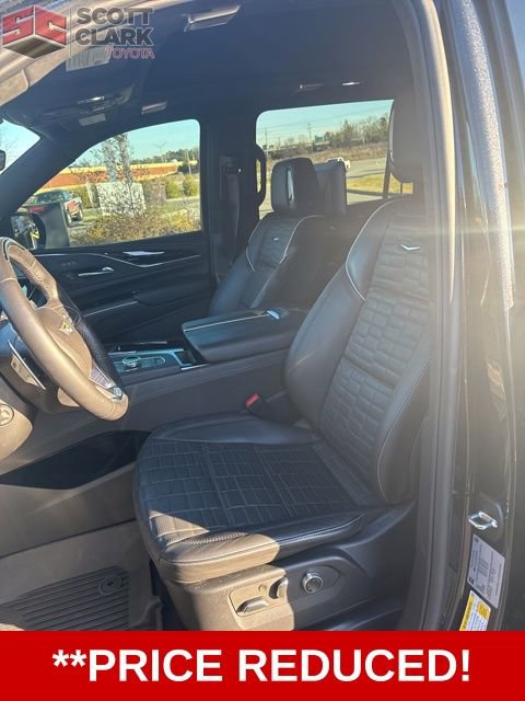 Used 2024 Cadillac Escalade ESV V video 2