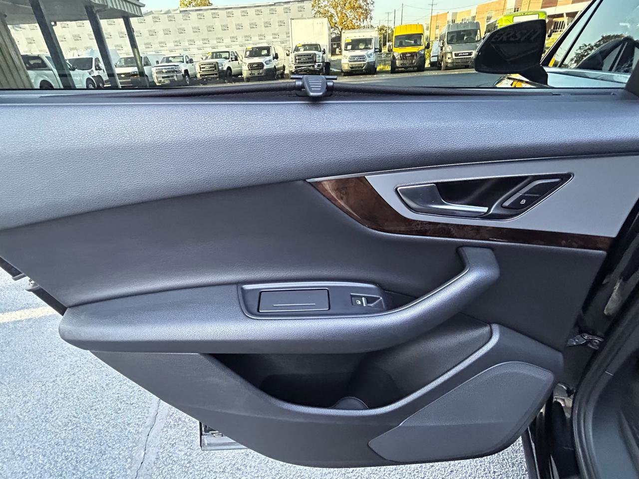 Used 2017 Audi Q7 2.0T Premium Plus w/ Premium Plus Package image 15