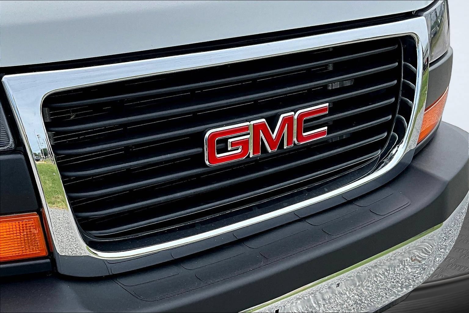 Used 2025 GMC Savana 3500 LT w/ LT Preferred Equipment Group RWD image 22