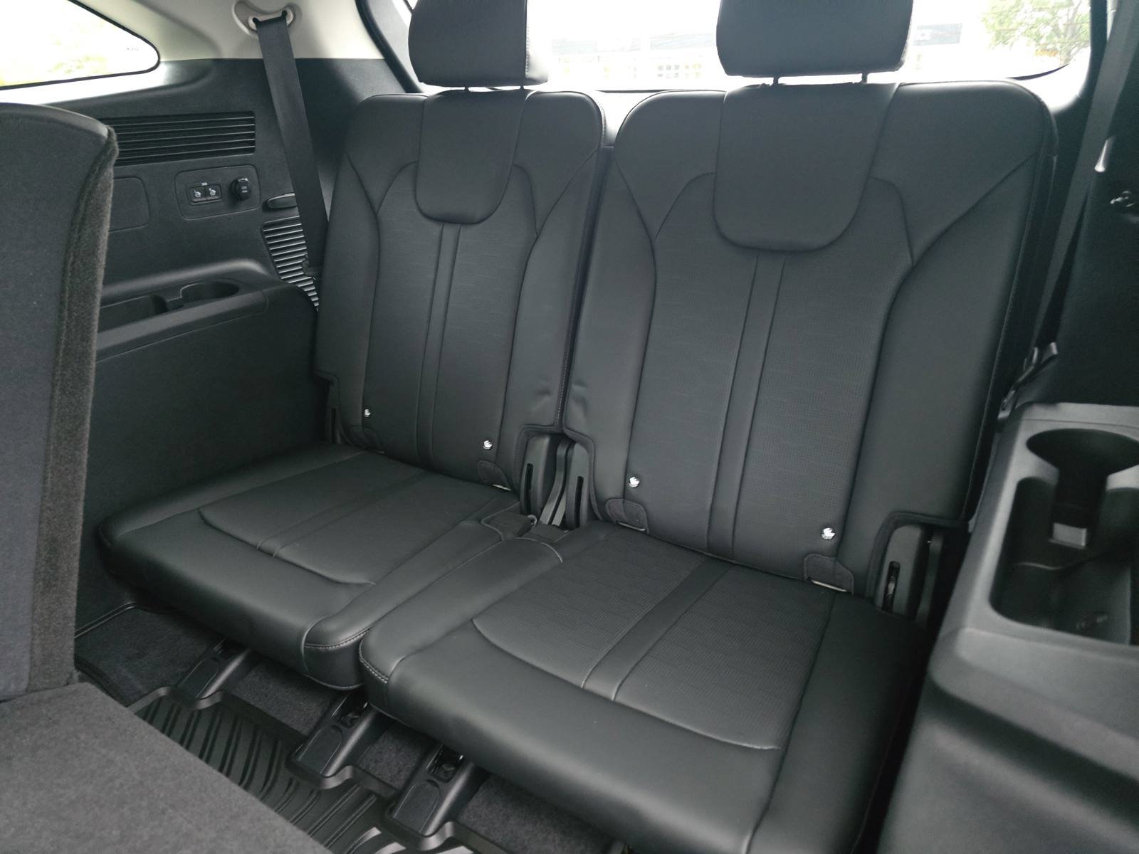 New 2026 Kia Sorento S w/ S Panoramic Sunroof Package FWD image 15