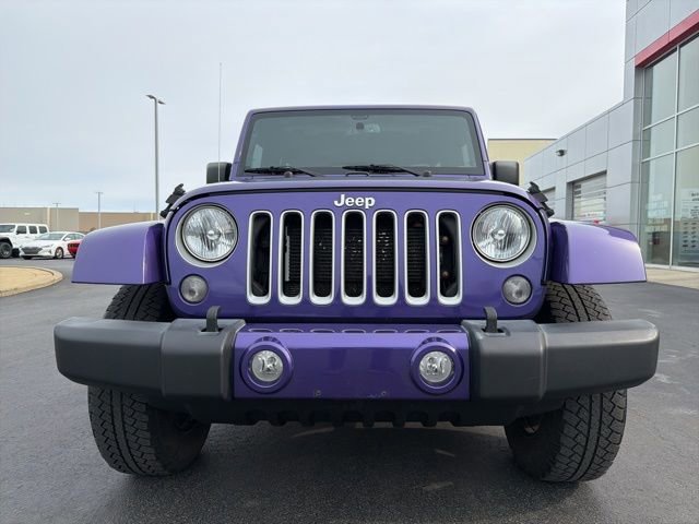 Used 2017 Jeep Wrangler Unlimited Sahara w/ Connectivity Group image 2