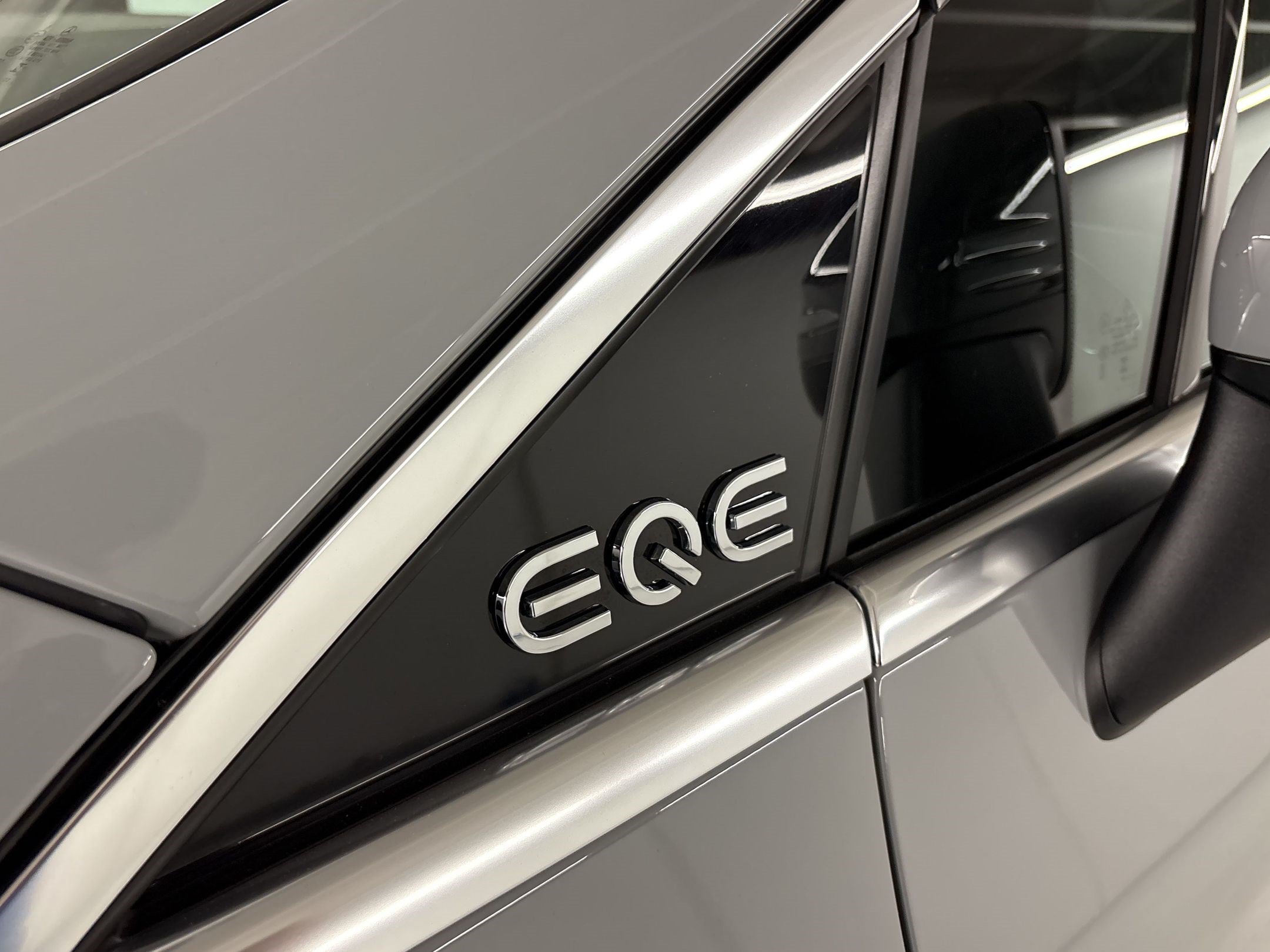 Certified 2023 Mercedes-Benz EQE 500 4MATIC SUV image 32
