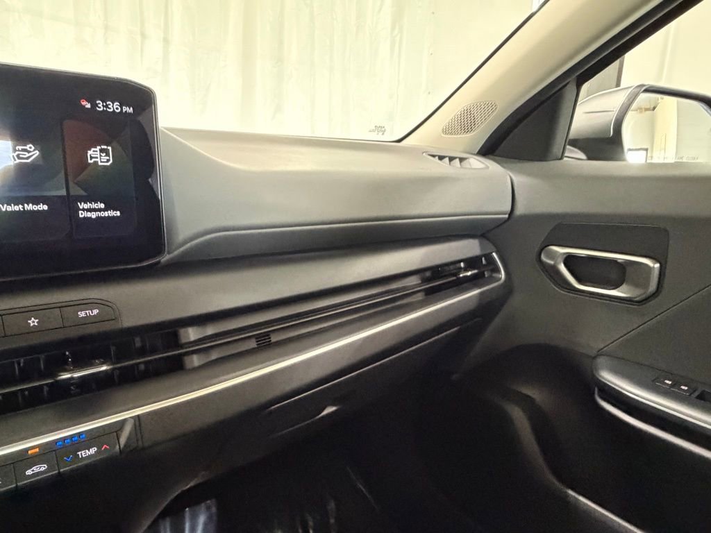 Used 2025 Kia K4 FWD image 26